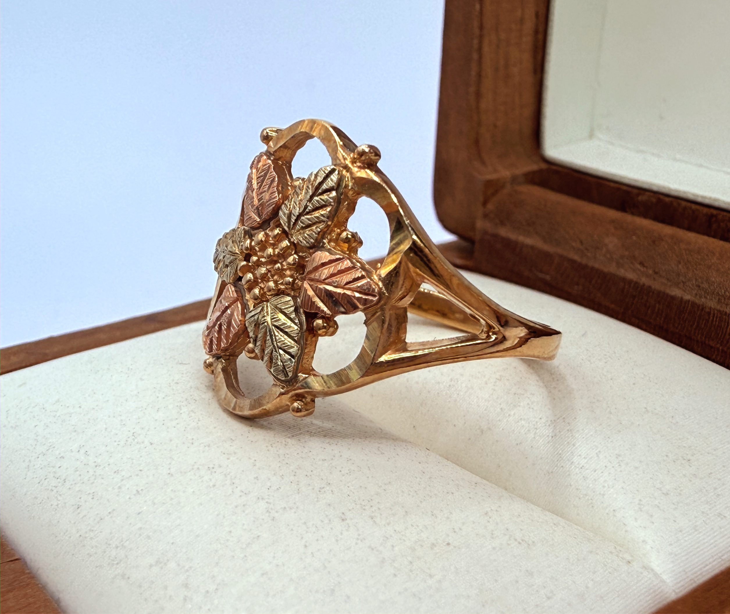 Black Hills Golds - 10K Yellow Gold Grape Leaf Wide Finger Ring