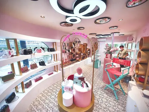 DISEÑO DE LOCALES COMERCIALES MODERNOS,
DECORACIÓN DE BOUTIQUES,
DISEÑO DE TIENDAS DE ROPA EN MEXICO.