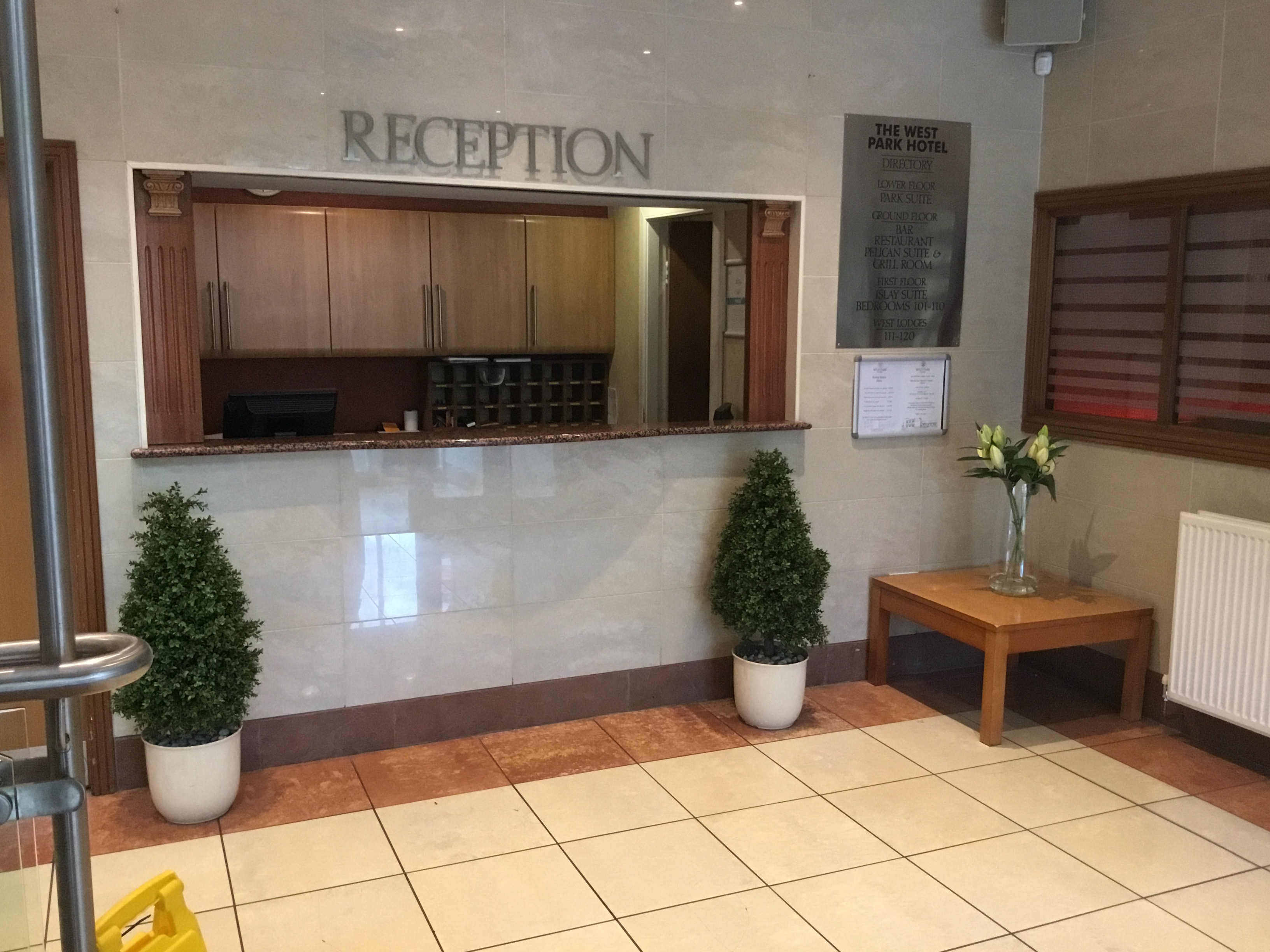 Welcome To The West Park Hotel Great Western Road Clydebank Scotland G81 6db