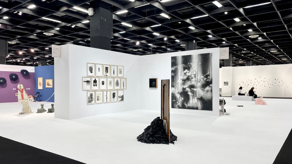TOMAS UMRIAN CONTEMPORARY, ART GALLERY, CONTEMPORARY ART GALLERY, ARTFAIR, GLOBAL ART GALLERY