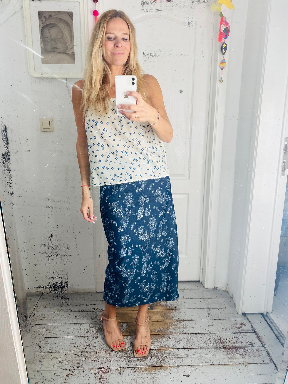 Thumbnail: Ilona pencil skirt chambray denim