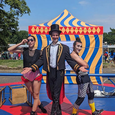 2025-pop-up-circus-04.jpg
