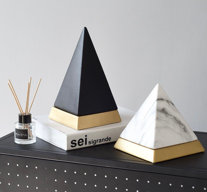 ภาพขนาดย่อ: Pyramid  รหัส DC73