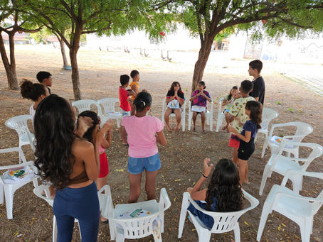 Cada crônica um mosaico da Biblioteca Leituras e Descobertas do Mundo