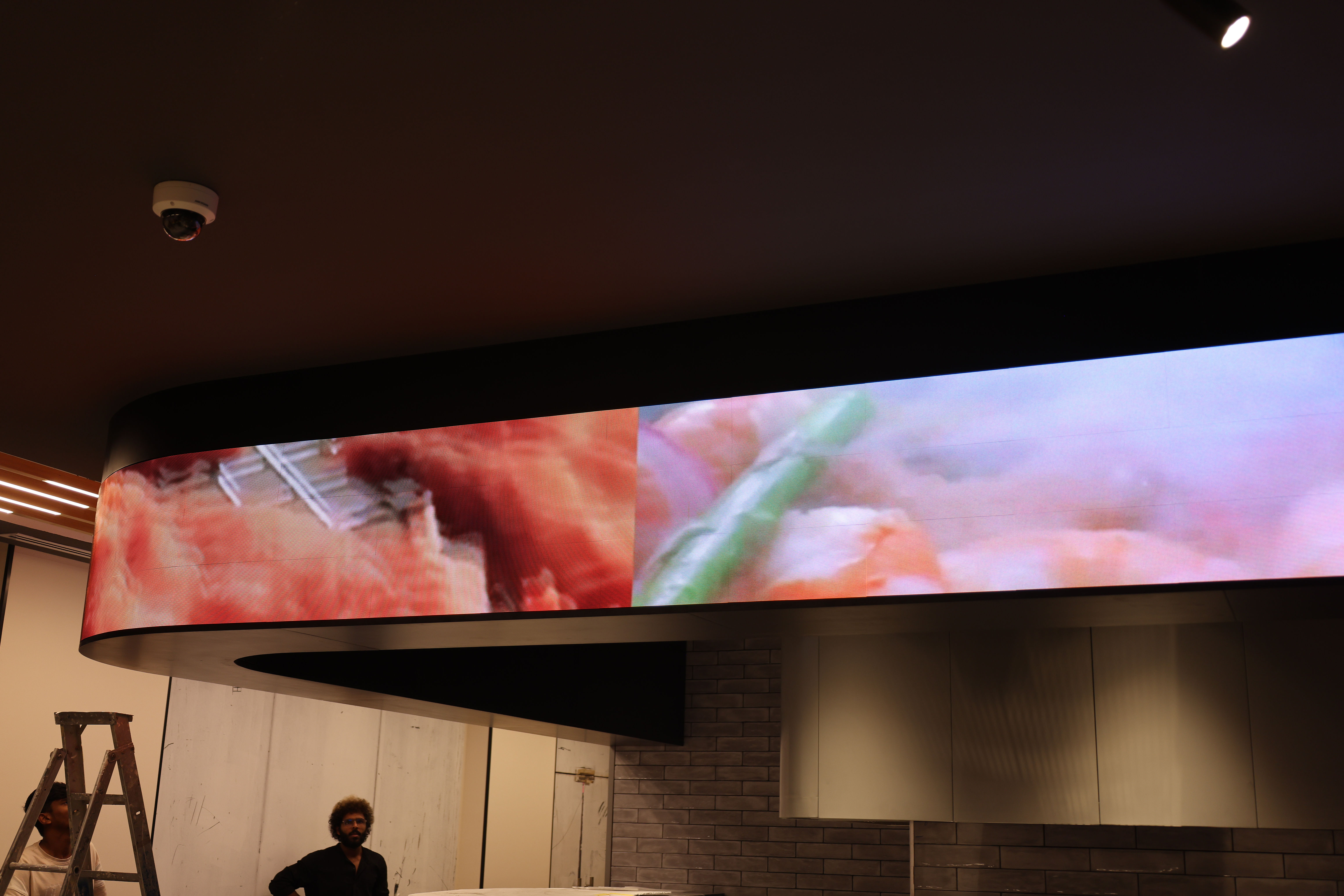 INDOOR LED SCREEN