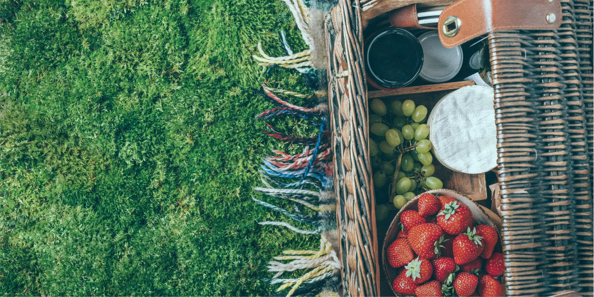 What To Do This Weekend | Health SZN | A healthy picnic basket packed by people practising mindful eating