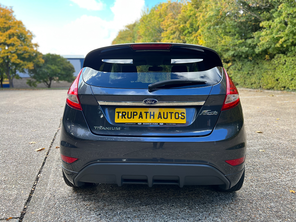Thumbnail: 2010 Ford Fiesta Titanium