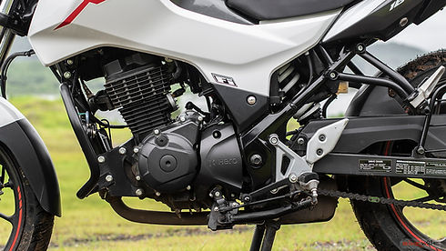 Xtreme 160R Engine (2).jpg