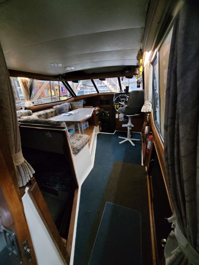Thumbnail: 1990 Bayliner 3288 Motoryacht