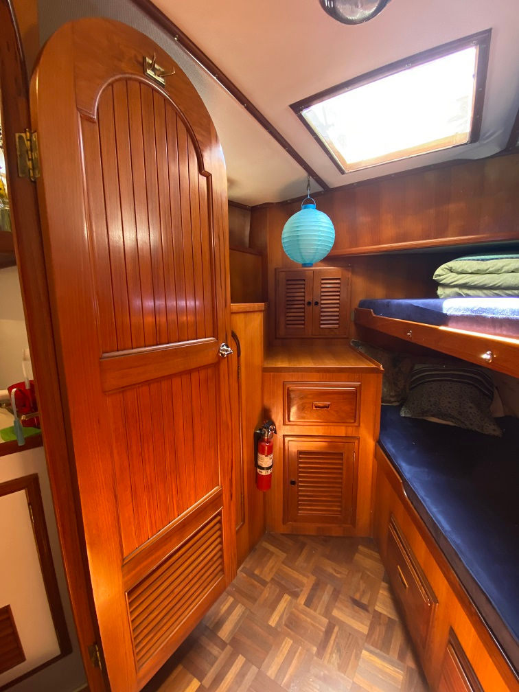 Thumbnail: 1984 41' PT Tri cabin trawler