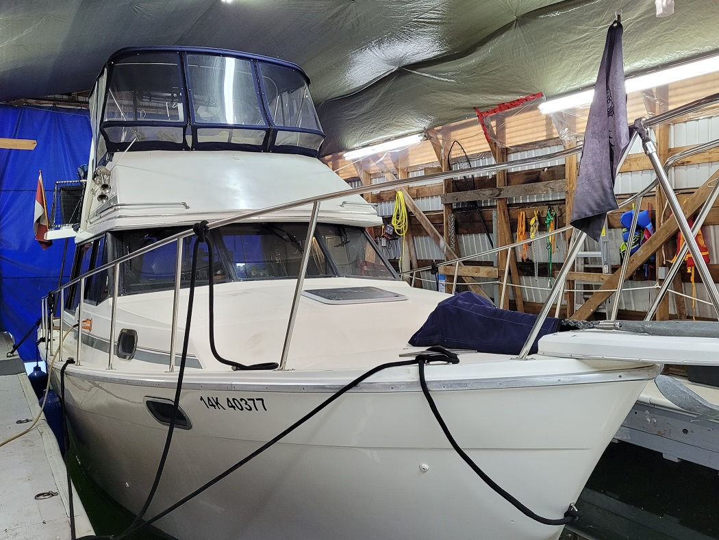 1990 Bayliner 3288 Motoryacht