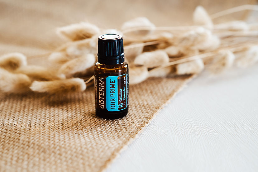 doTERRA DDR Prime oil is a proprietary blend designed to support cellular integrity and overall health. Packed with powerful essential oils like Frankincense Resin, Wild Orange Peel, and Thyme Leaf, this unique formula not only promotes cellular vitality but also offers protection against oxidative stress. Whether you're seeking enhanced immune support, emotional balance, or a daily wellness boost, DDR Prime stands out as a holistic solution in the realm of essential oils. Dive into the rejuvenating world of doTERRA and let DDR Prime elevate your wellness journey