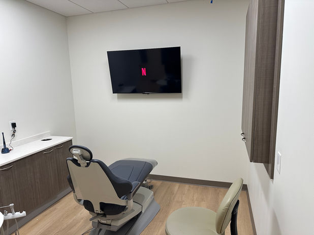 elevated_dental_gypsum_dentist_exam_room