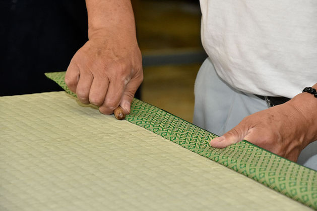 畳製造作業