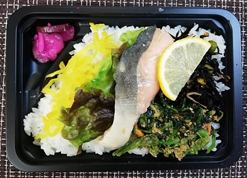 八百屋のヘルシー鮭弁当