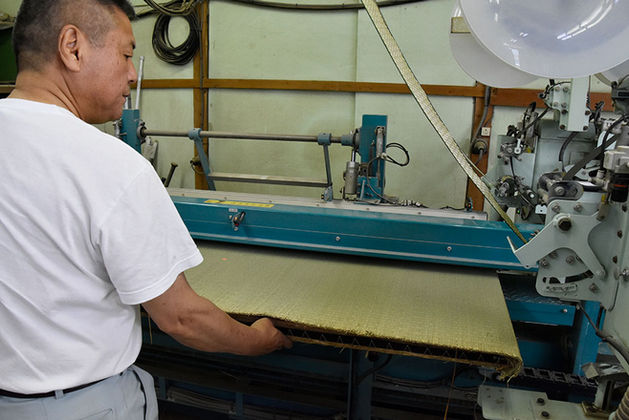 畳製造作業