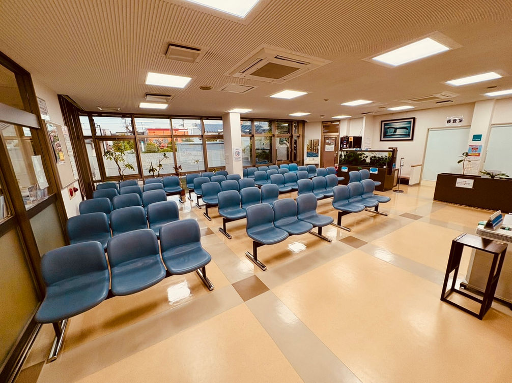 熊谷眼科・形成外科医院の待合室