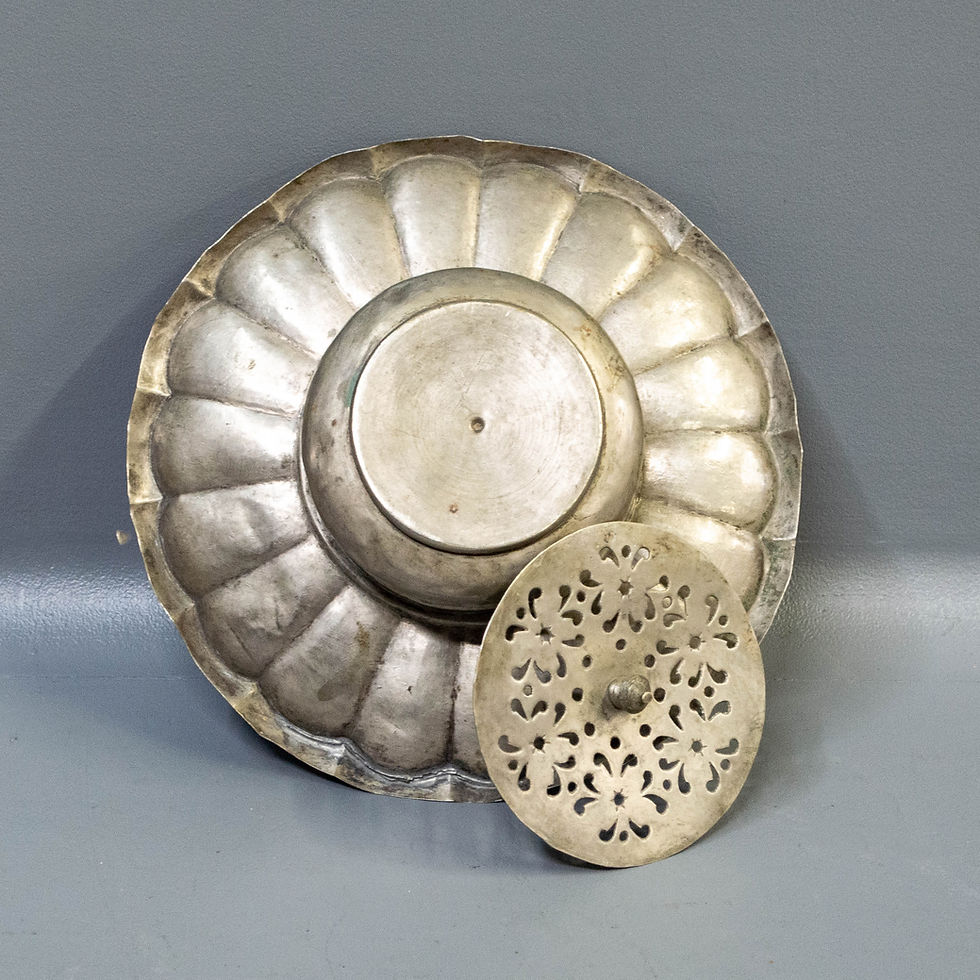 Thumbnail: Pewter Bowl w/ Lid