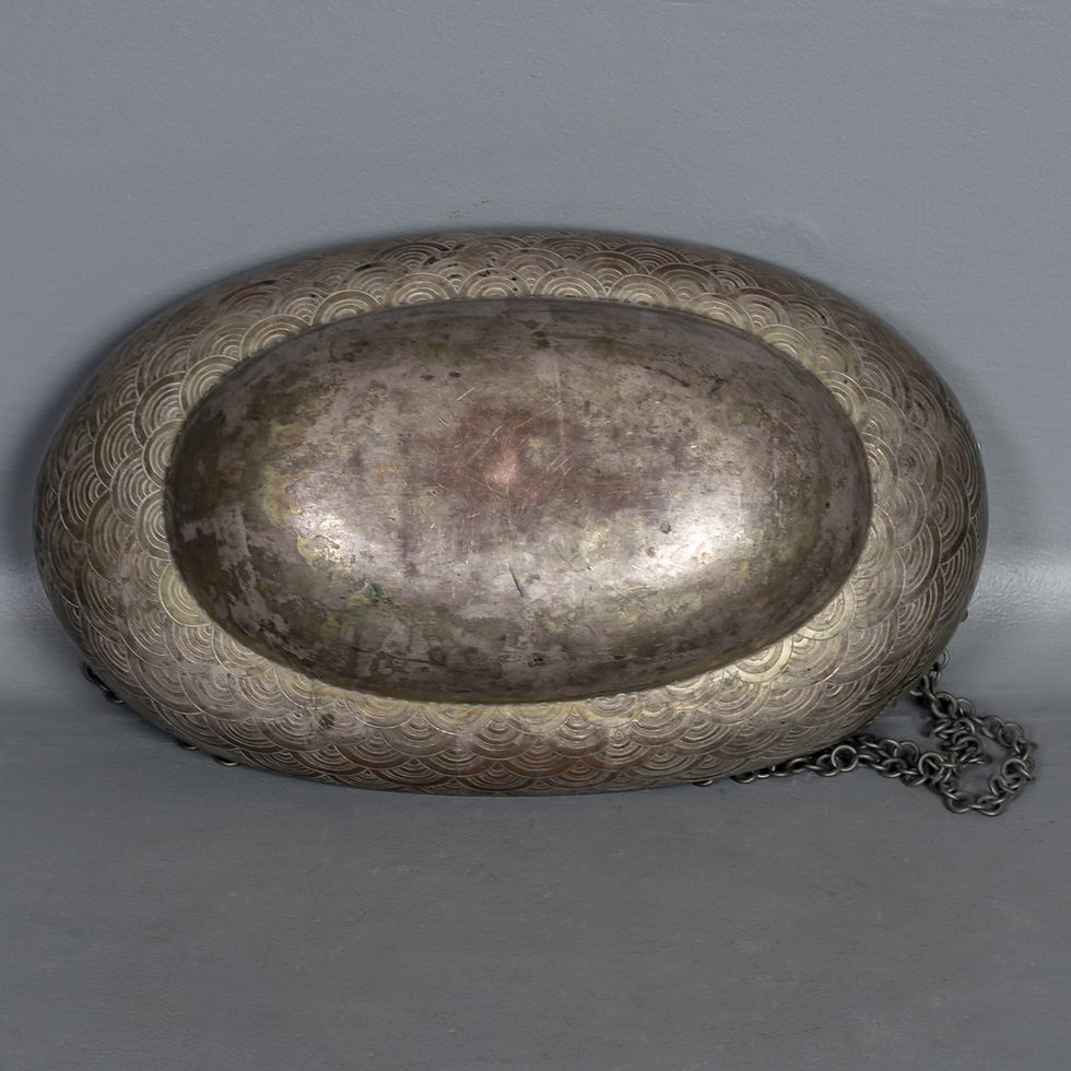 Thumbnail: Bronze Ikebana Hanging Vase