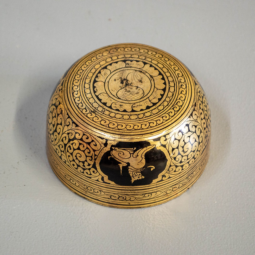 Thumbnail: Set of 8 Gilded & Lacquered Rice Bowls