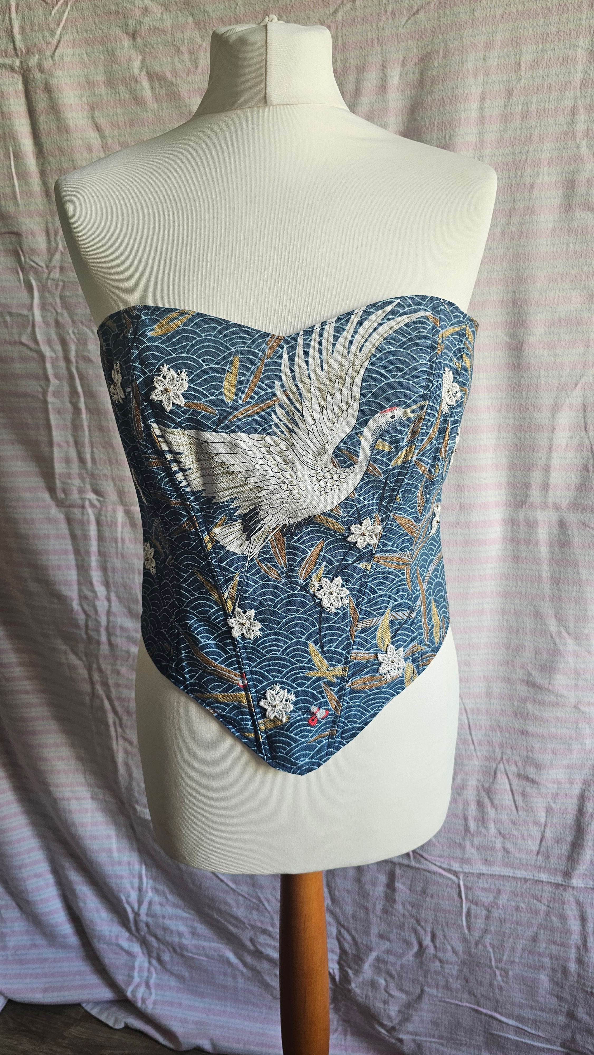 Bustier Grue