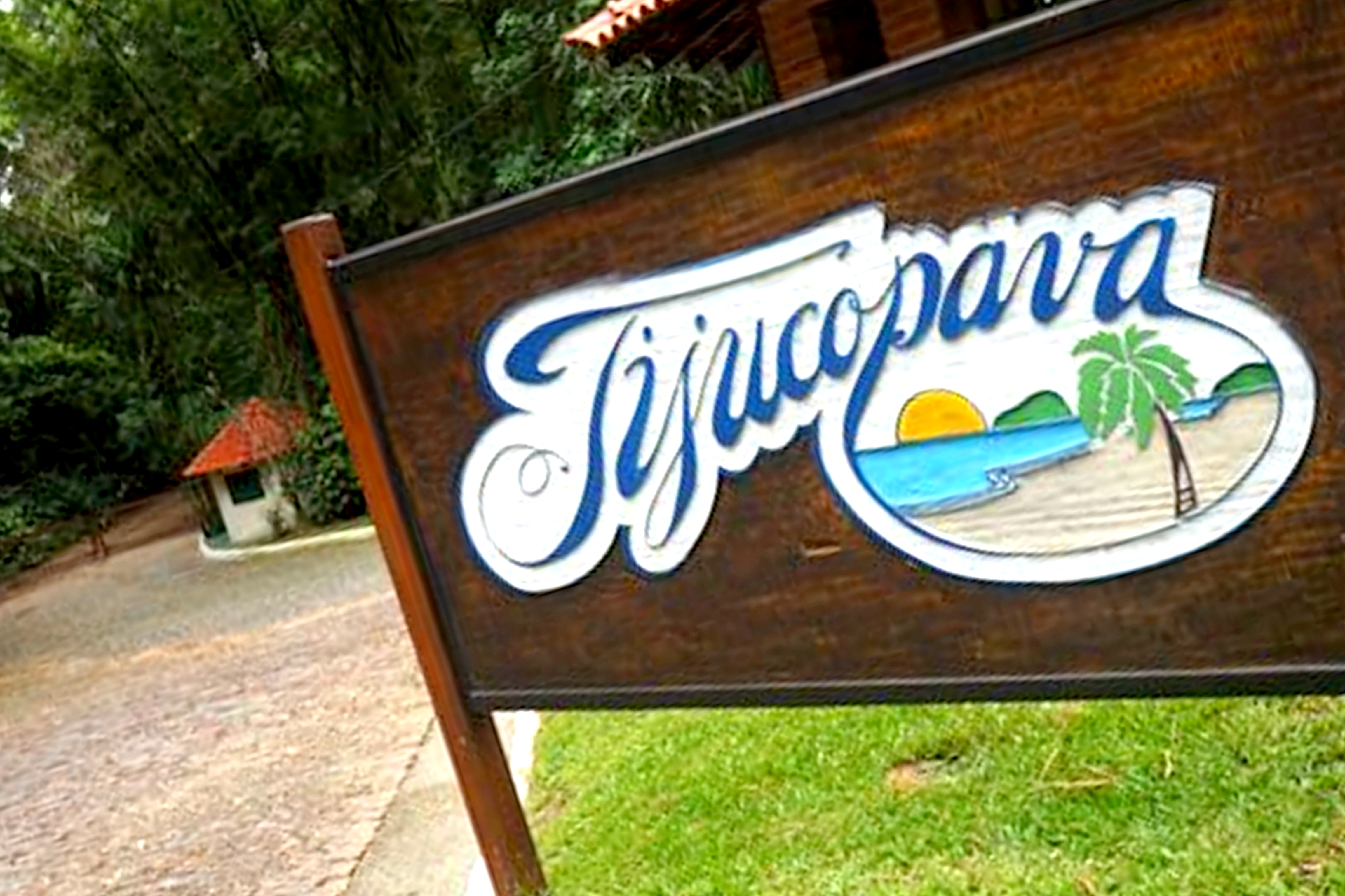 Onde fica e como chegar na Praia de Tijucopava no Condomínio Tijucopava em Guarujá? content media