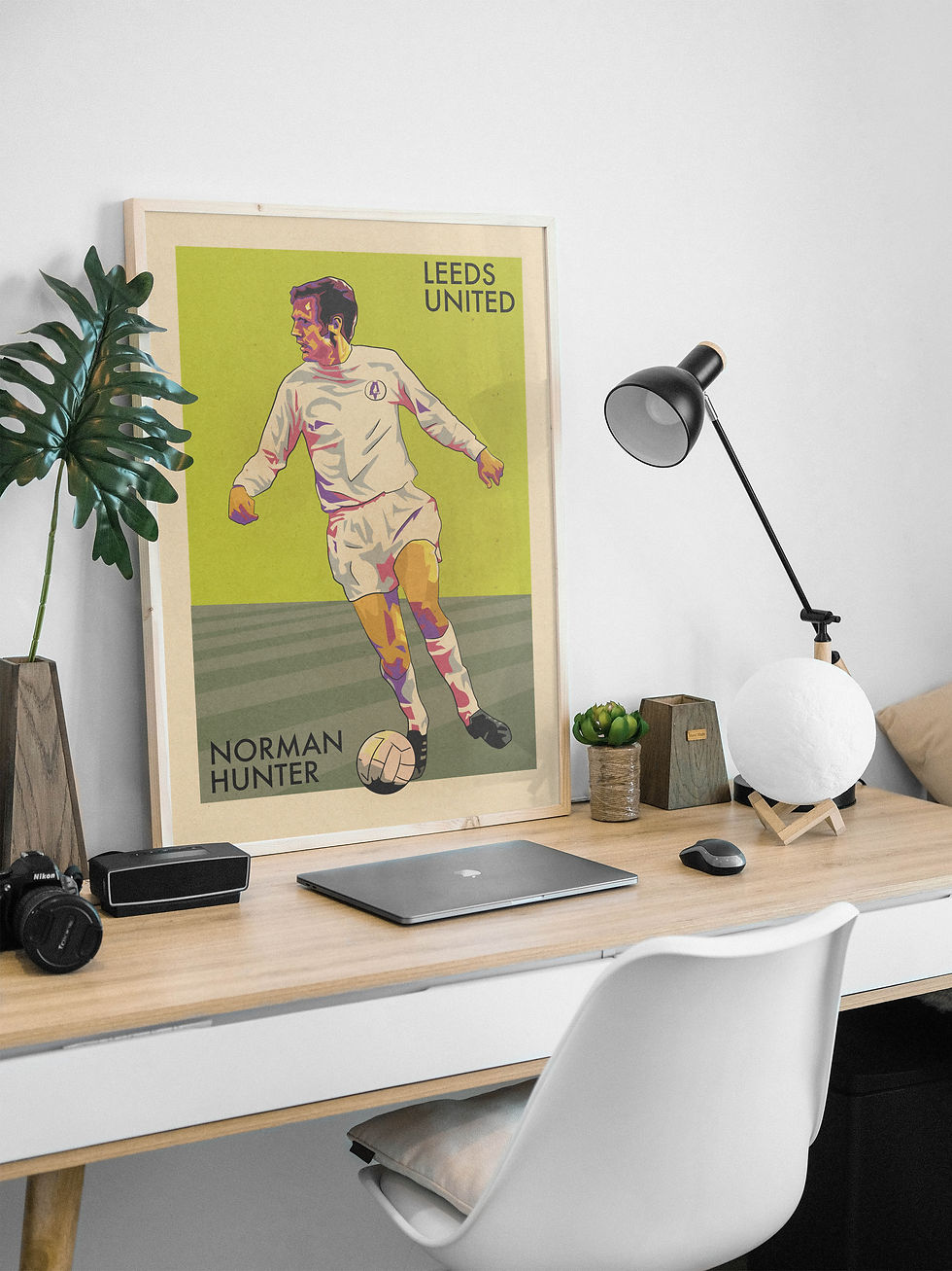 Retro Norman Hunter Print