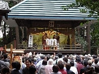 餅投げの舞