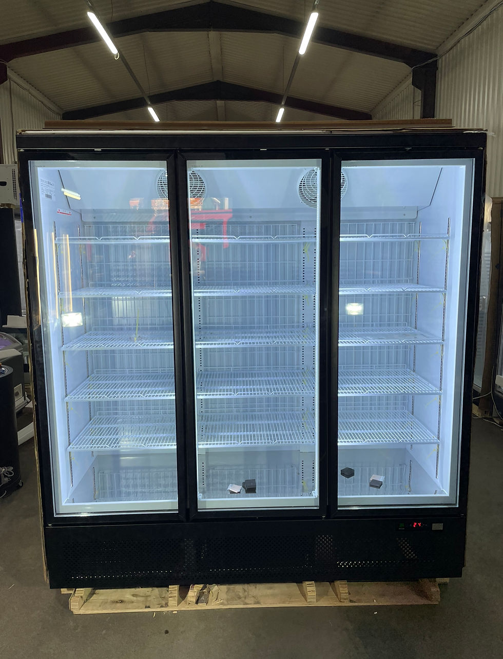 Thumbnail: Atom Maxi F3 Display Freezer, -18 -22C, 190x76x203, Internal Unit