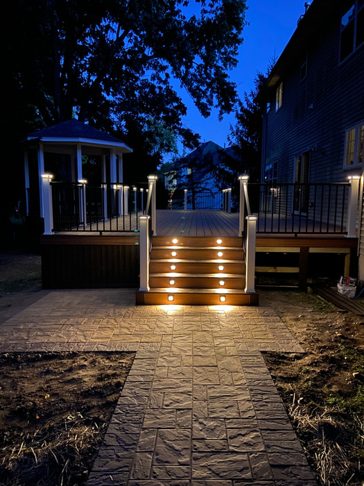 util_construction_new_deck_with_led_lights_aluminum_railings_and_composite_decking.jpeg