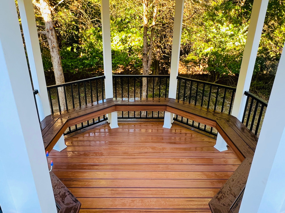 util_construction_trex_transcend_built_in_benches_south_brunswick_nj.jpeg