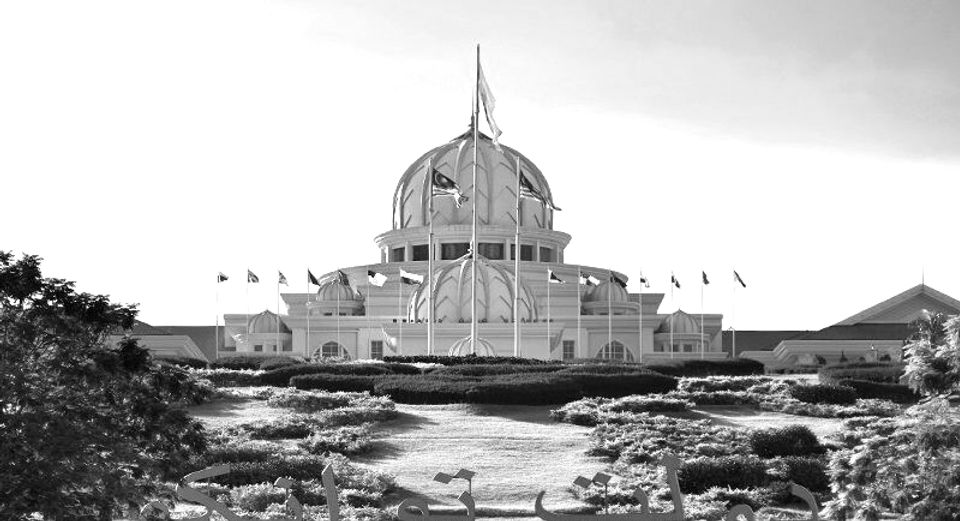 Istana-Negara_edited.jpg