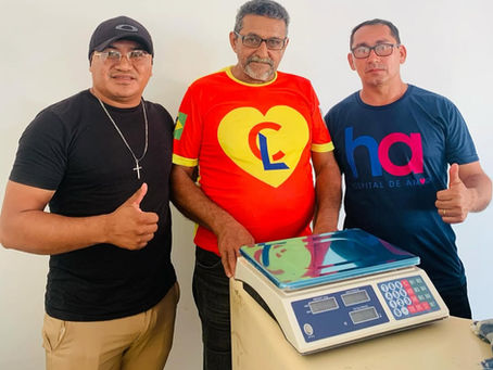 Vereadores entregam balança digital ao Mercadinho do Produtor e reforçam apoio à agricultura familiar em Jordão