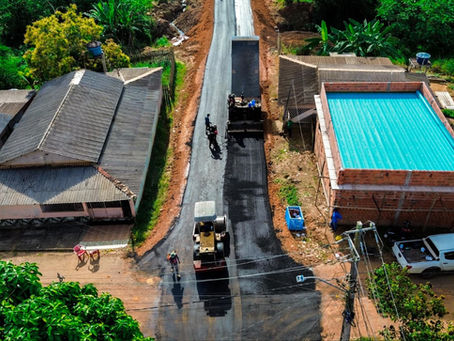 Brasiléia: Após enxurrada, rua de acesso aos bairros Alberto Castro, Eldorado e Samaúma recebe drenagem e pavimentação