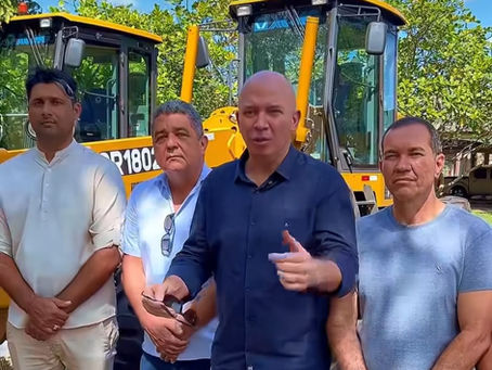 Com emendas de Gerlen Diniz, Petecão e Alan Rick, Sena Madureira recebe 10 máquinas novas