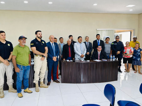 Reunião na Câmara de Capixaba busca soluções para transporte e fortalecimento da agricultura familiar