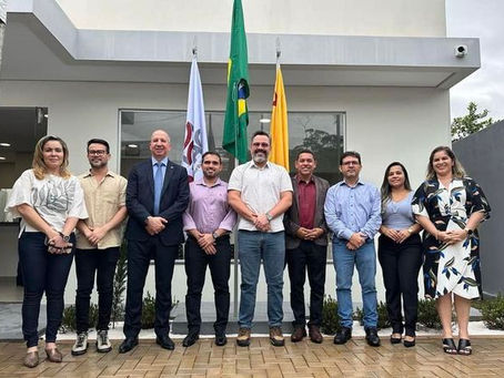 Prefeito prestigia a inauguração da sede do MPAC e entrega de equipamentos agrícolas.