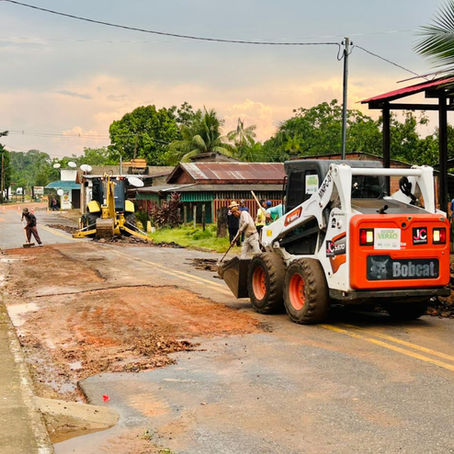 Prefeito Jerry Correia vistoria serviços de recuperação na Rua Valério Magalhães
