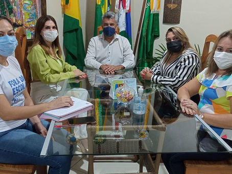 Prefeitura celebra nova parceria com a UFAC e beneficia a educação em Xapuri