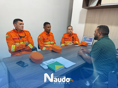 Bombeiros militares chegam a Jordão para reforçar ações de combate à seca