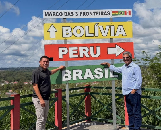 Prefeito Jerry Correia e deputado Edivaldo Magalhães visitam Complexo do Café e reforçam compromisso com o fortalecimento da cafeicultura em Assis Brasil