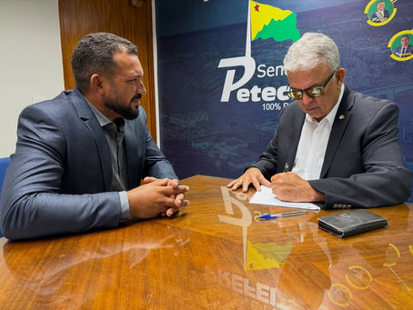 Prefeito de Jordão se reúne com senador Petecão em Brasília para tratar de investimentos no município