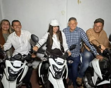 Agricultura Familiar: Acrelândia recebe 19 motocicletas para fortalecer associações rurais