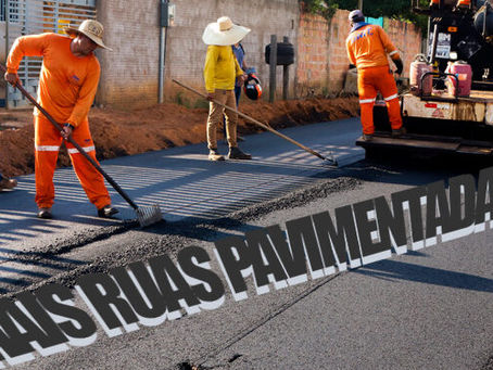 Prefeito garante mais ruas pavimentadas em Acrelândia, com a assinatura de nova ordem de serviço.