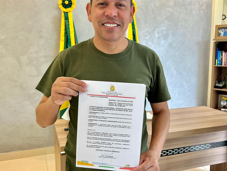 Prefeitura de Assis Brasil garante reajuste salarial de 4,26% aos servidores efetivos