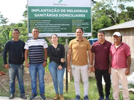 Prefeito vistoria obras de implantação de melhorias sanitárias domiciliares na cidade