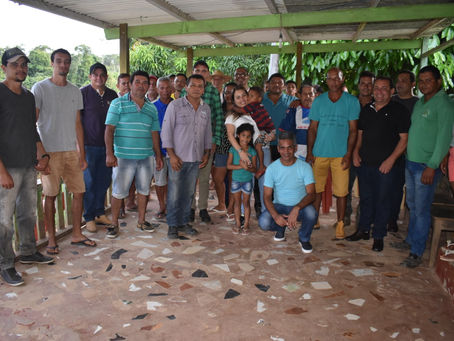 Fernanda Hassem dialoga com produtores rurais da comunidade 4 Bocas