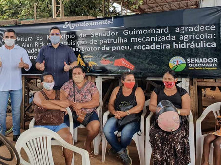 Deputado Alan Rick entrega patrulha mecanizada agrícola ao Prefeito André Maia