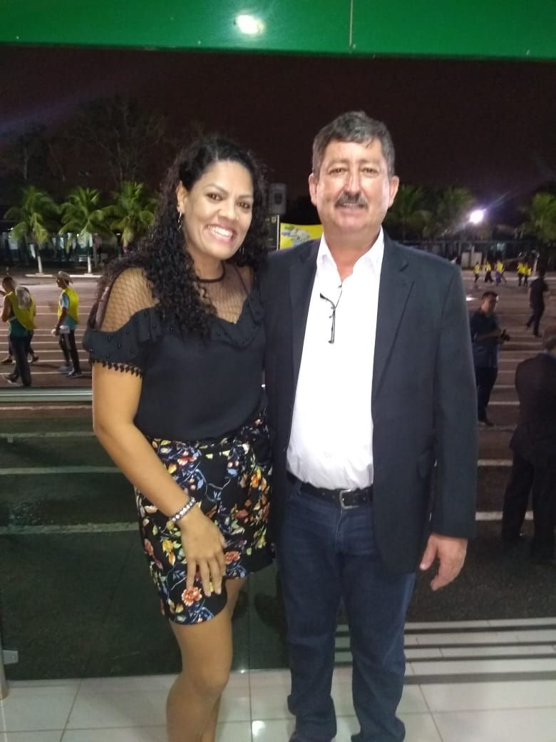 Prefeito Ederaldo Caetano (PSB) e a administradora Italita Fernanda da Silva