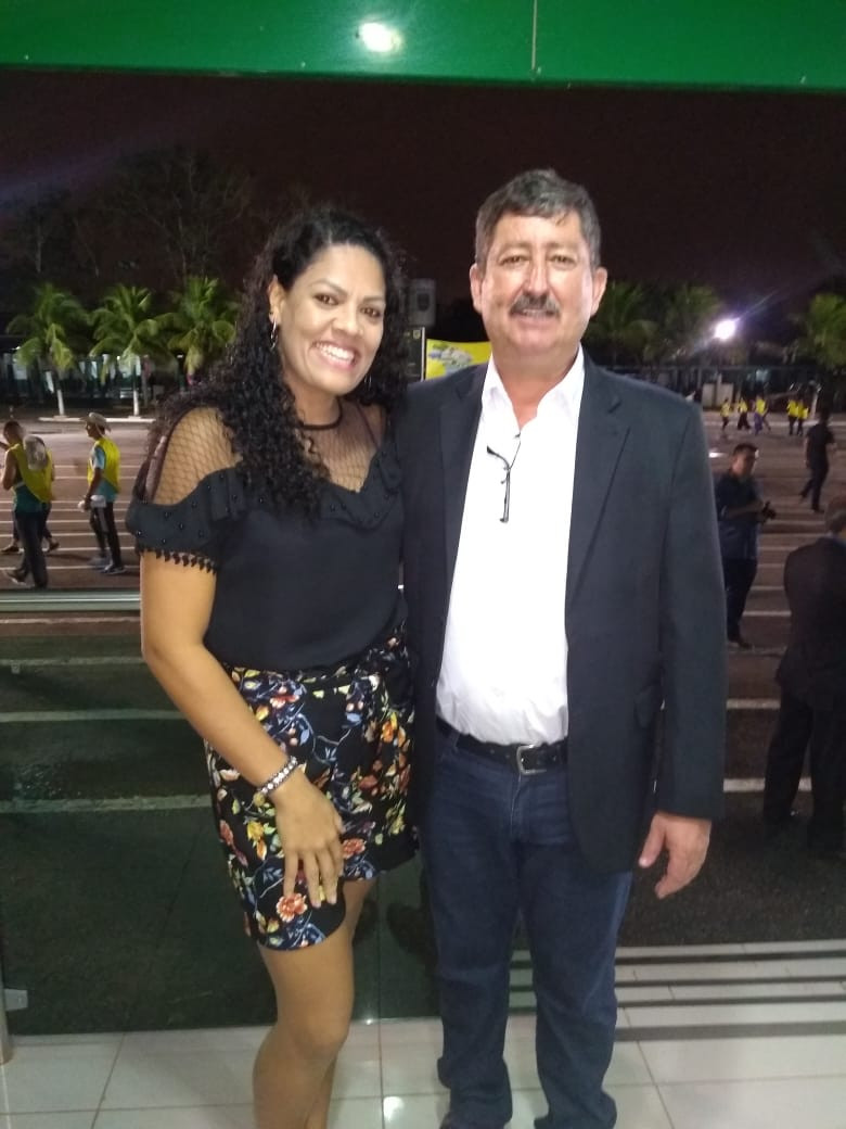 Prefeito Ederaldo Caetano (PSB) e a administradora Italita Fernanda da Silva